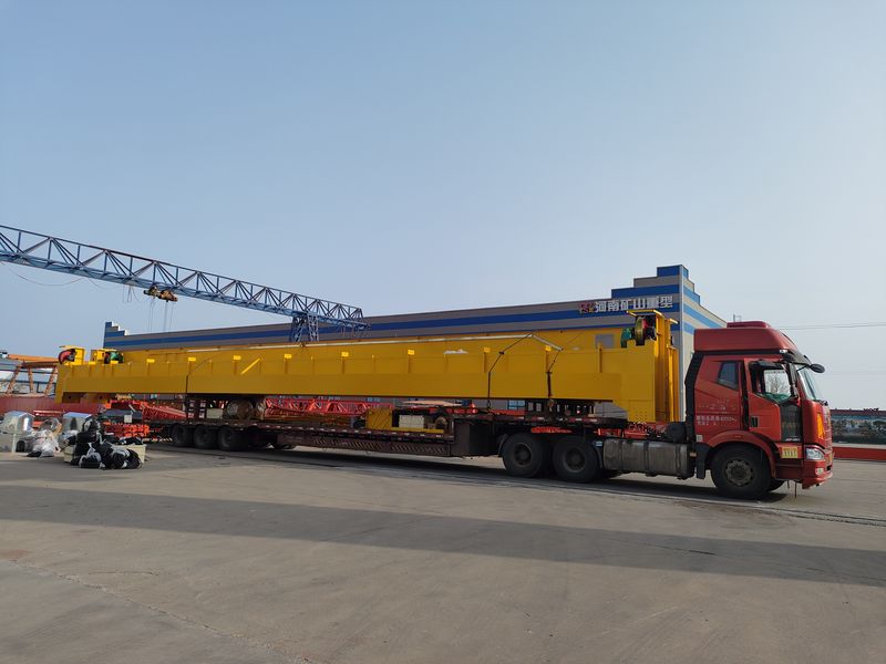 通用橋式起重機(jī)  QD32/5t—25.5m  制作完成，發(fā)往河南洛陽交付客戶使用
