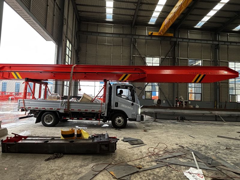 電動(dòng)單梁起重機(jī) LD5t-18.52m 制作完成 裝車發(fā)出