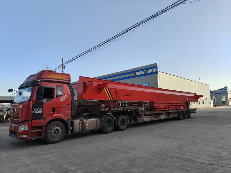 電動(dòng)葫蘆門式起重機(jī) MHxh20t-22.5m 制作完成  裝車發(fā)貨